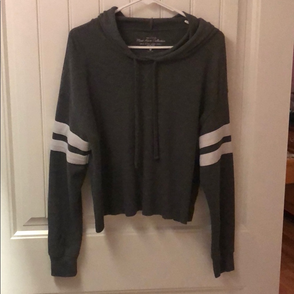 Cropped hoodie